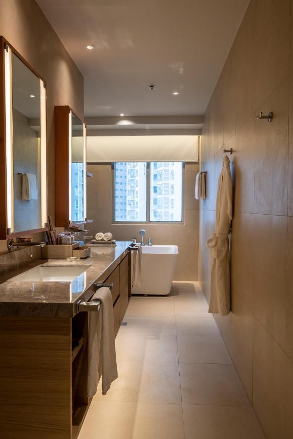 Brittany Hotel Bgc Taguig Zewnętrze zdjęcie