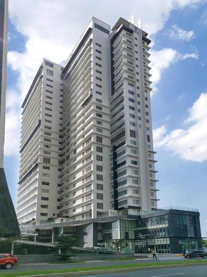 Brittany Hotel Bgc Taguig Zewnętrze zdjęcie